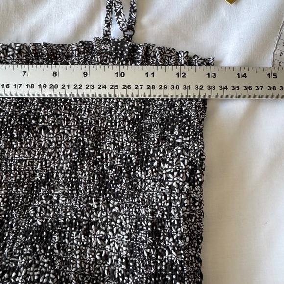 Floral Print Dress Black and White Sleeveless Smocked Black Gray Casual Sundress - Picture 12 of 16